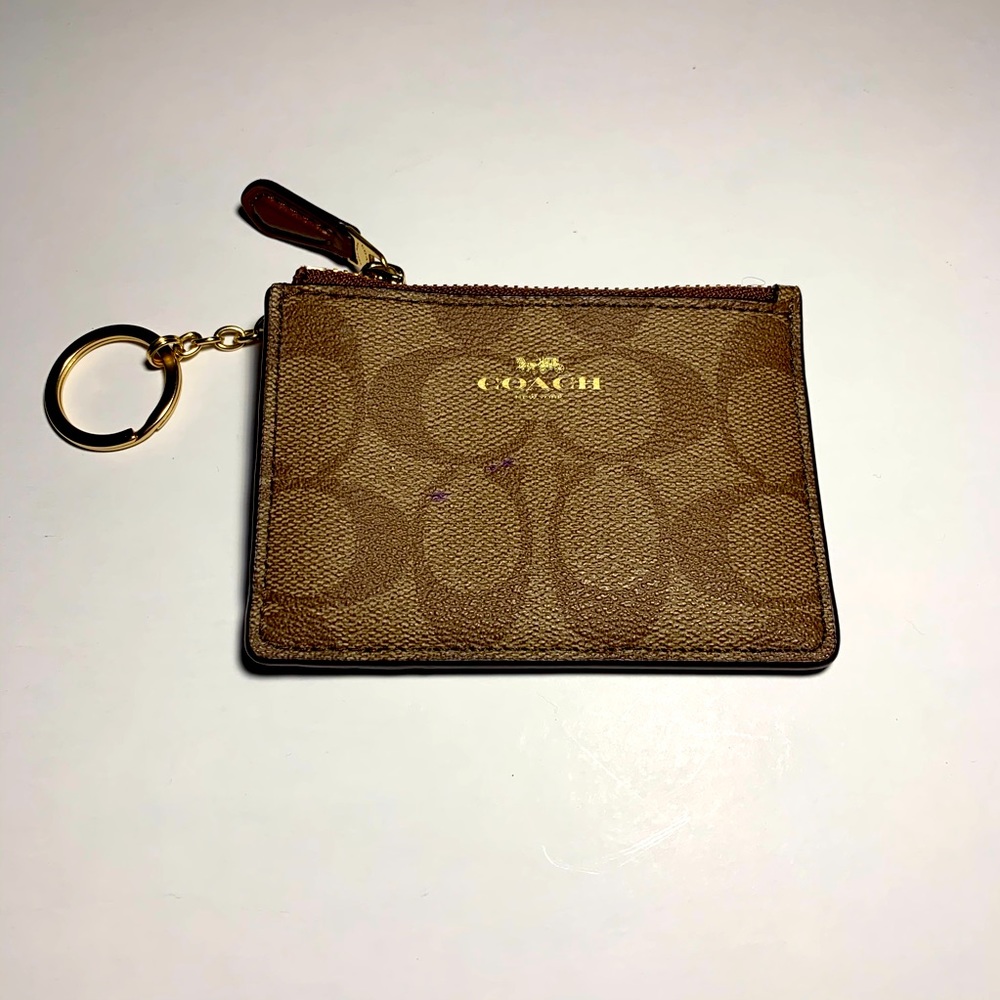Coach wallet (Authentic)